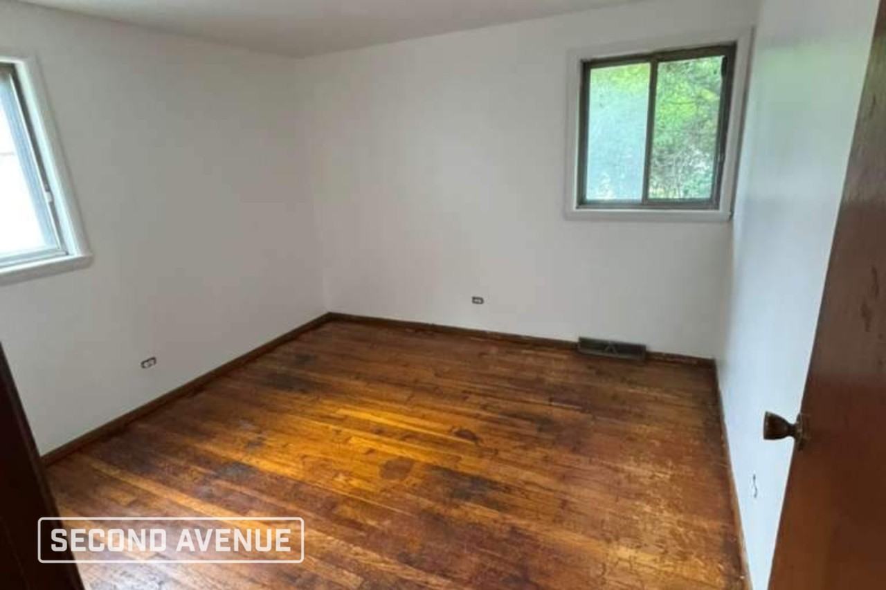 13131 S Rhodes Ave - Photo 6 of 13