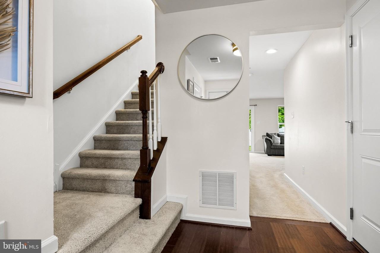 70 Benford Ln - Photo 6 of 28
