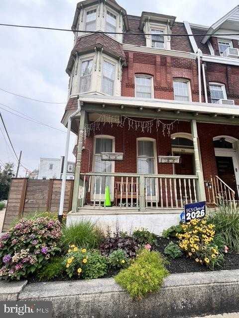 3100 Mount Vernon St #2