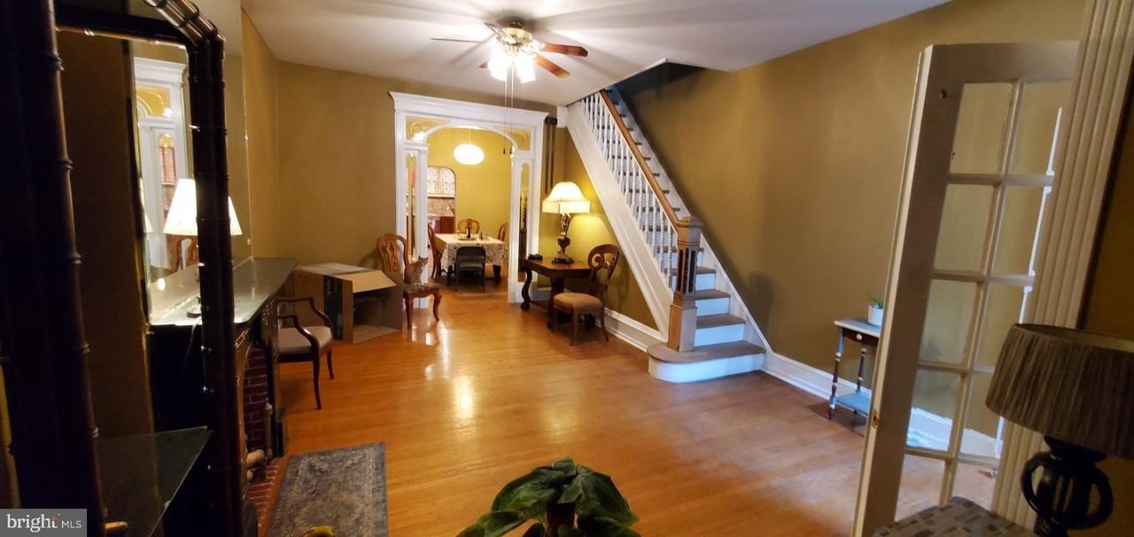1033 Jackson St - Photo 5 of 49