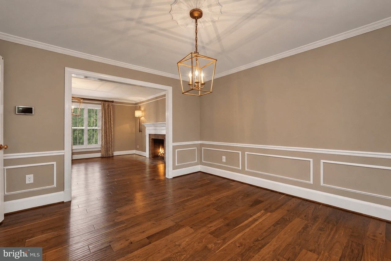 1022 Delf Dr - Photo 6 of 42