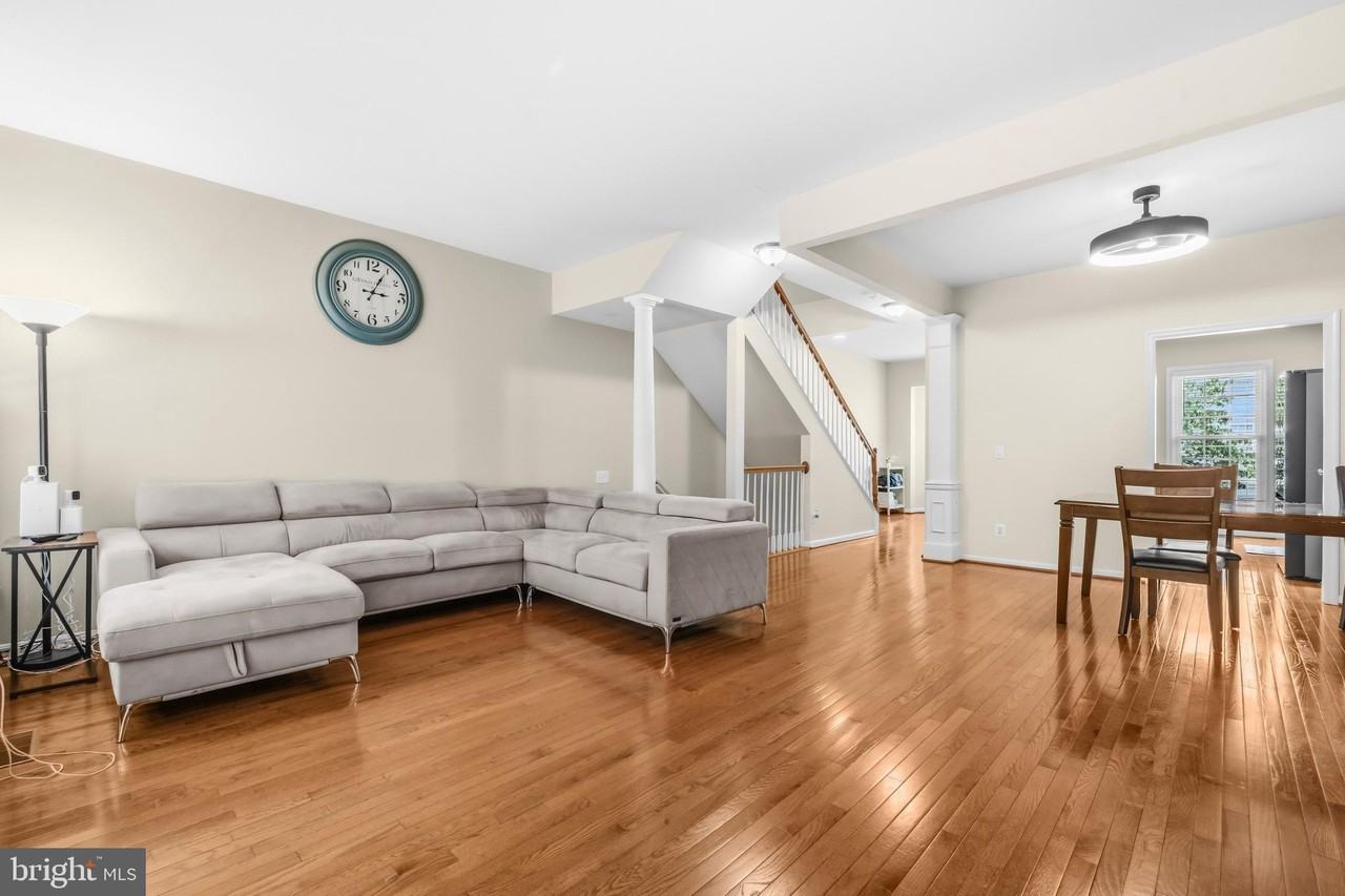 13967 Gill Brook Ln - Photo 3 of 39