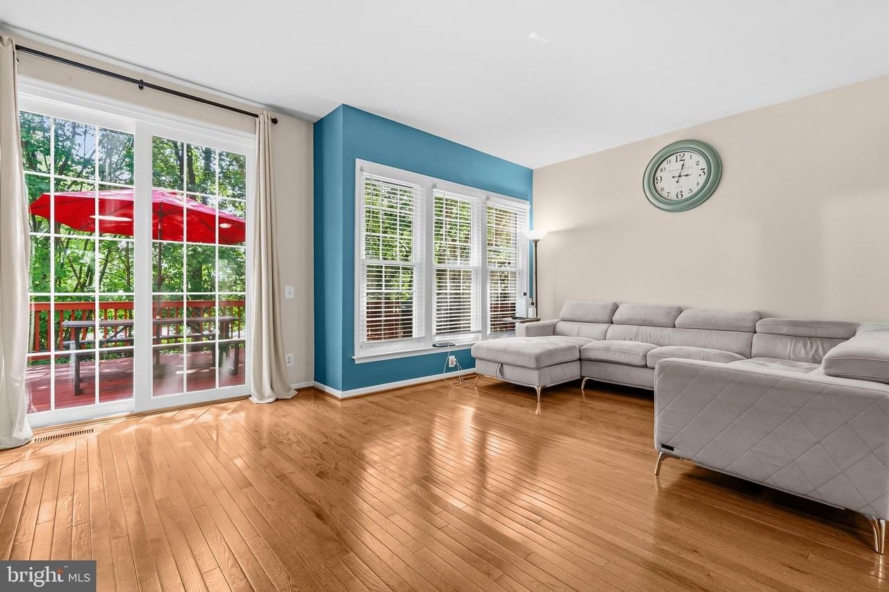 13967 Gill Brook Ln - Photo 6 of 39