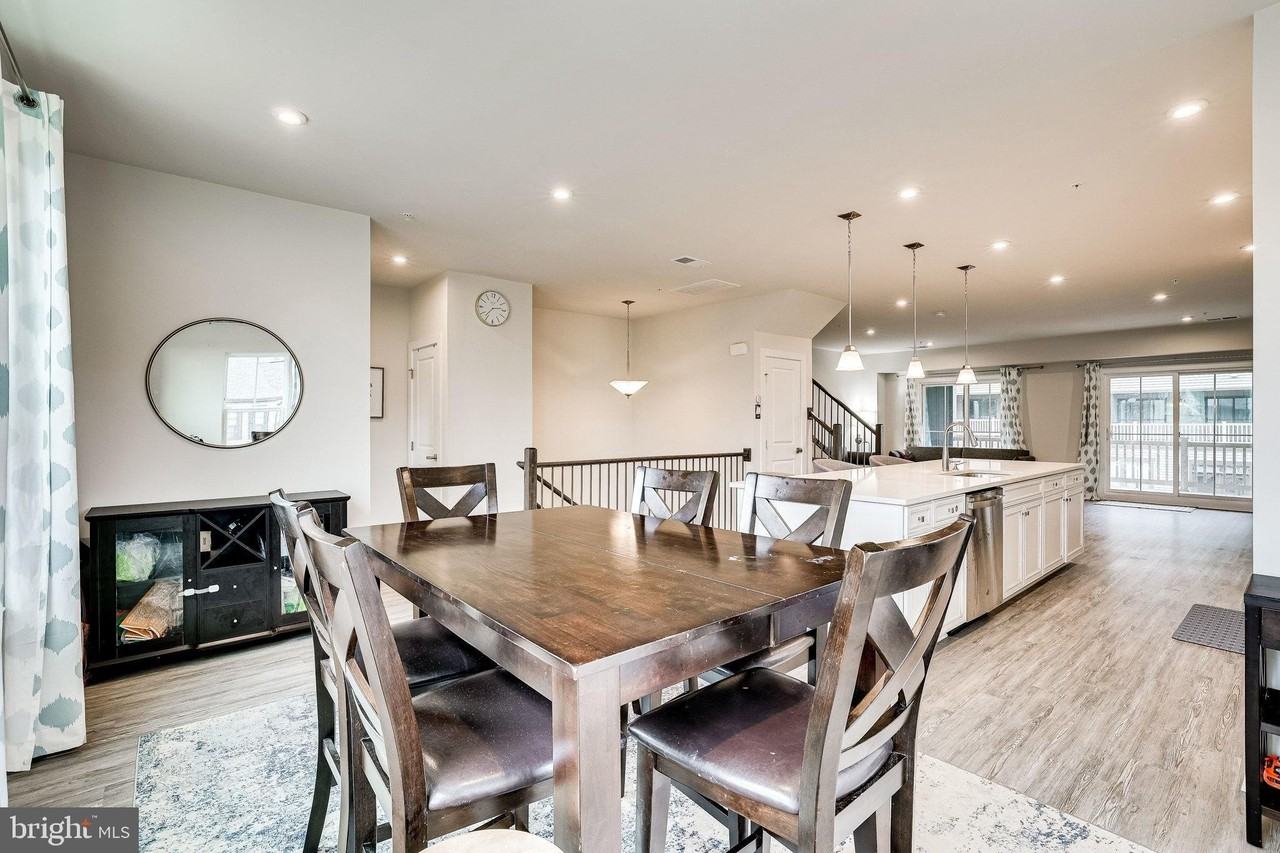 2753 Velocity Rd #32B - Photo 6 of 34