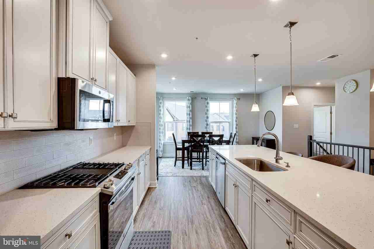2753 Velocity Rd #32B - Photo 7 of 34