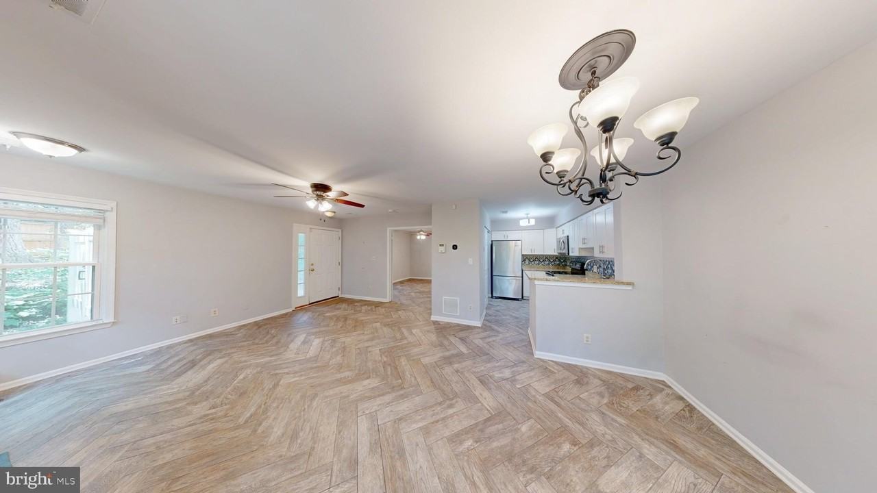 11100 Beaver Trail Ct - Photo 4 of 15