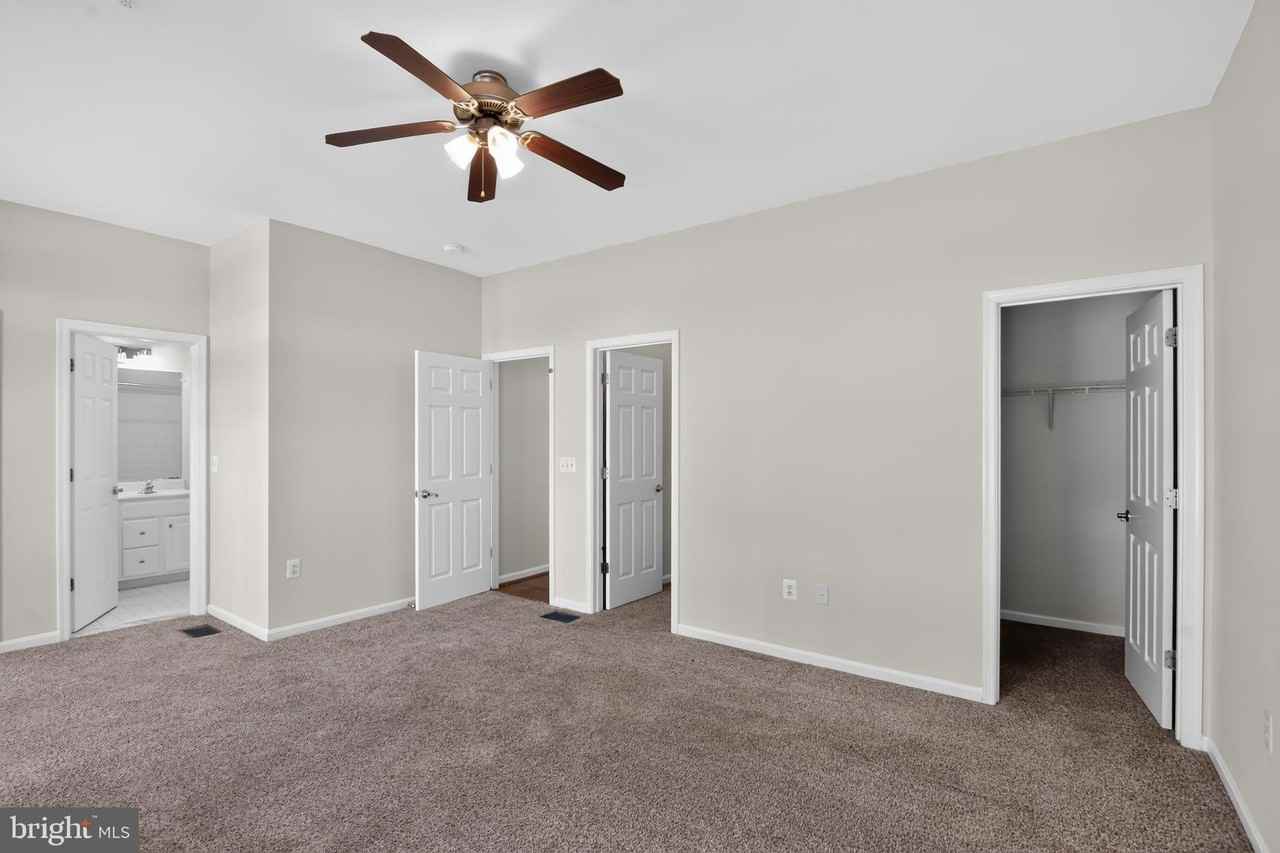 13945 Hollow Wind Way #101 - Photo 7 of 15