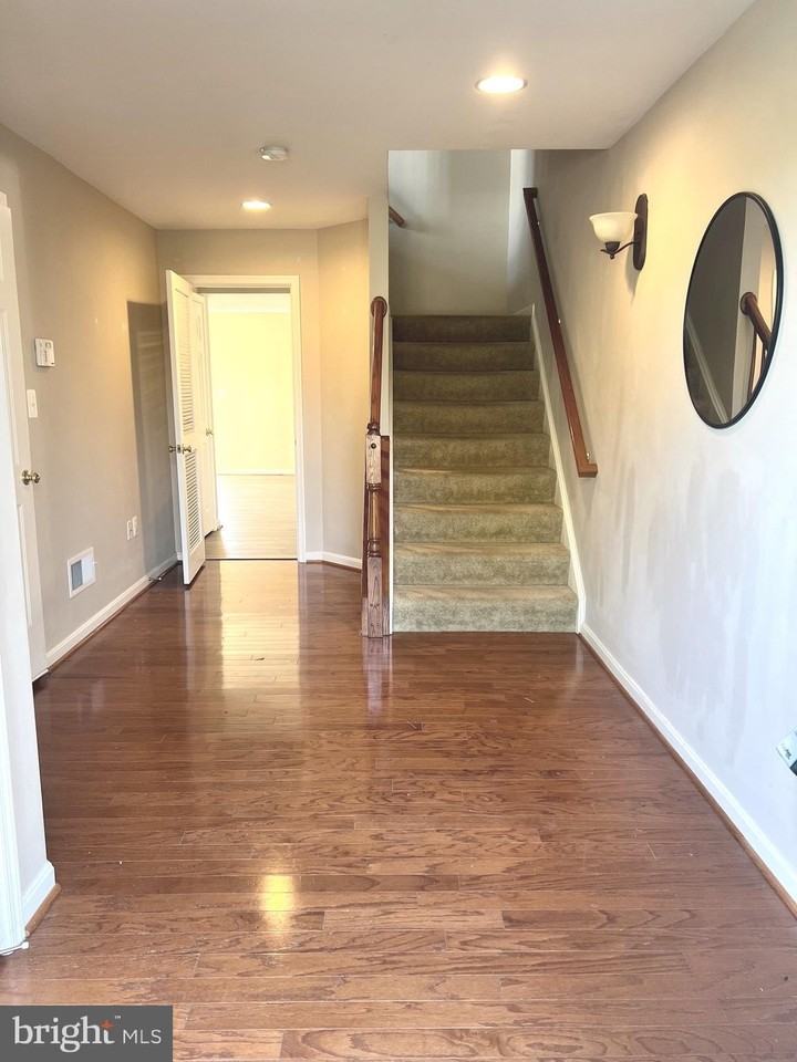 194 Oxbow Dr - Photo 2 of 31