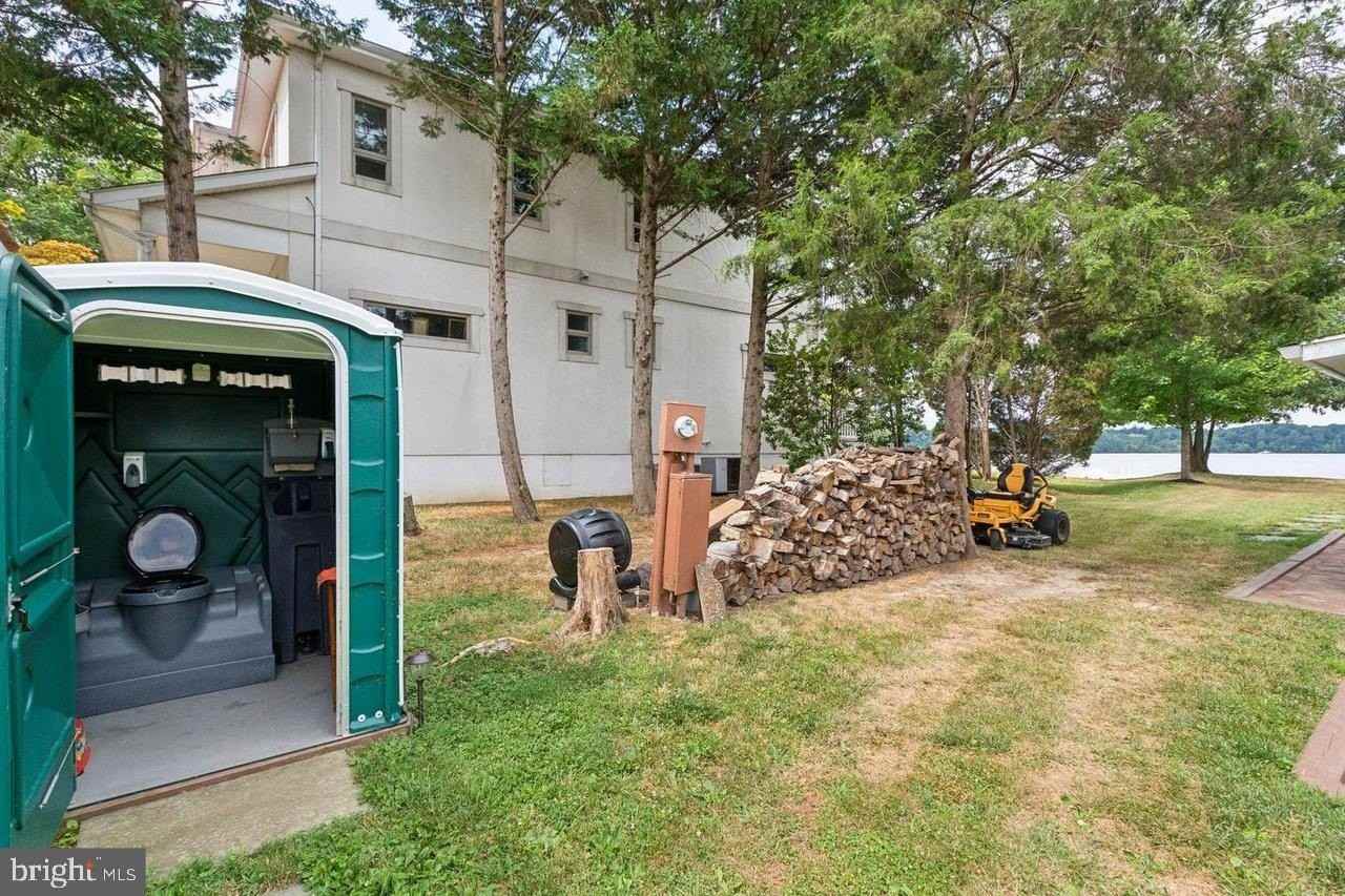 36 Shore Dr - Photo 6 of 24