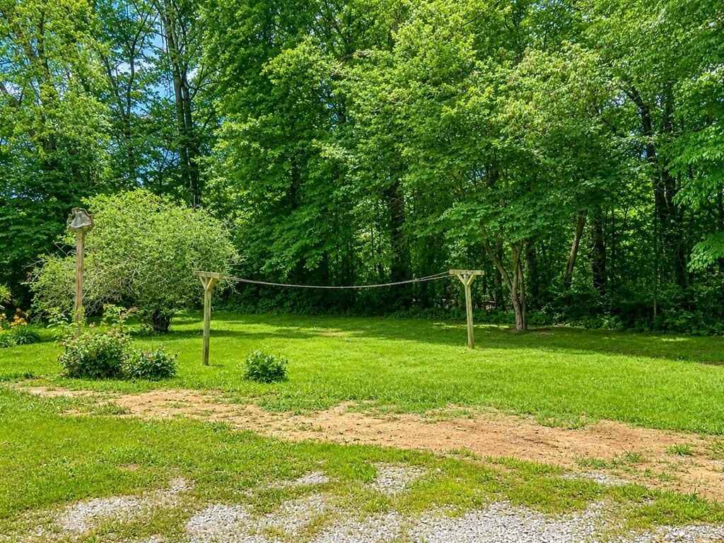 2455 Windle Community Rd - Photo 5 of 20