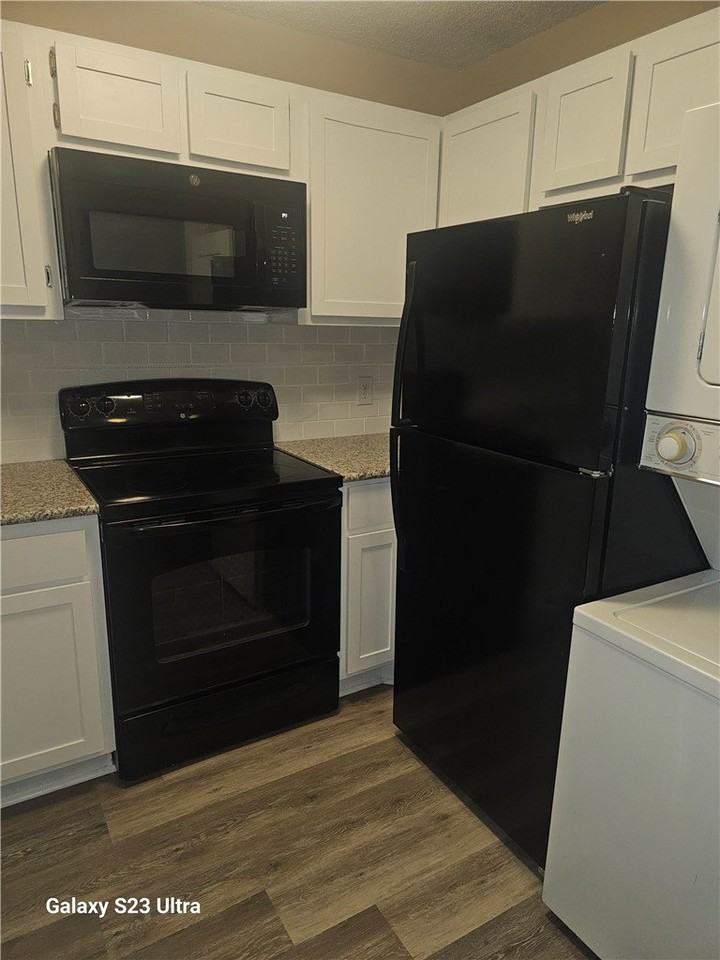 150 Ligon St #101 - Photo 2 of 10