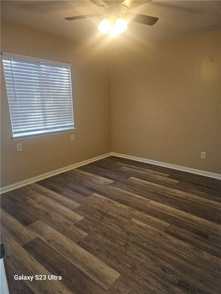 150 Ligon St #101 - Photo 5 of 10
