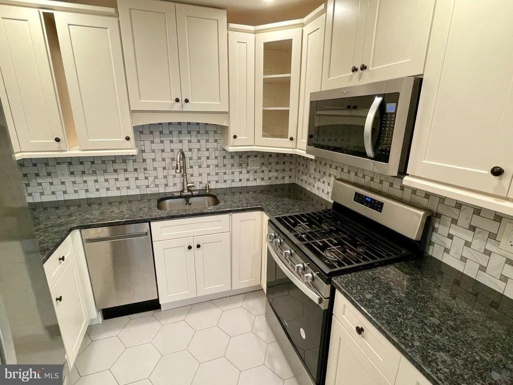 506 Meadowview Ln #506 - Photo 3 of 17