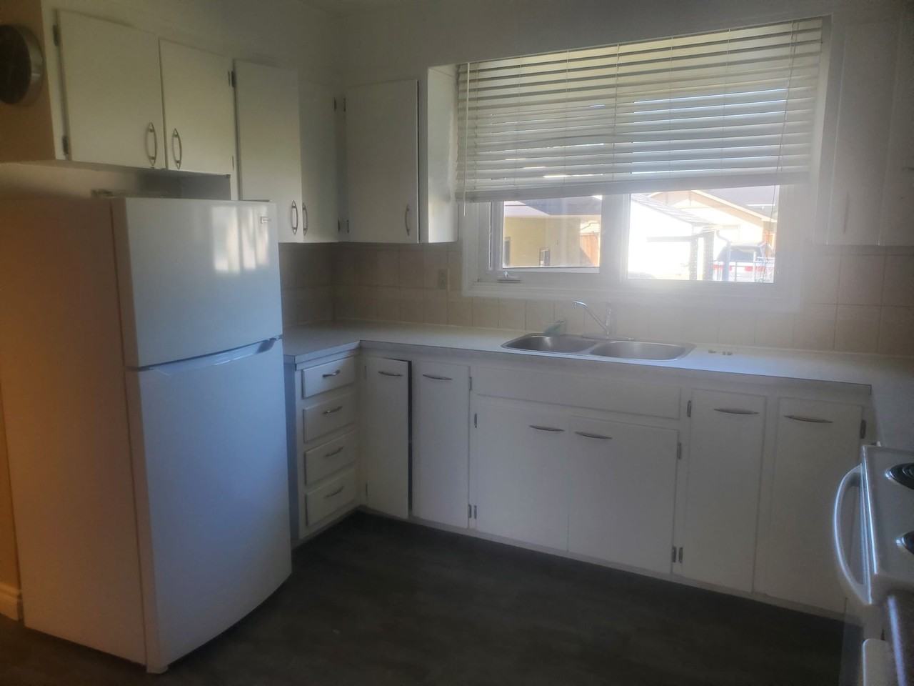 8106 169 Street Northwest - Photo 4 of 19
