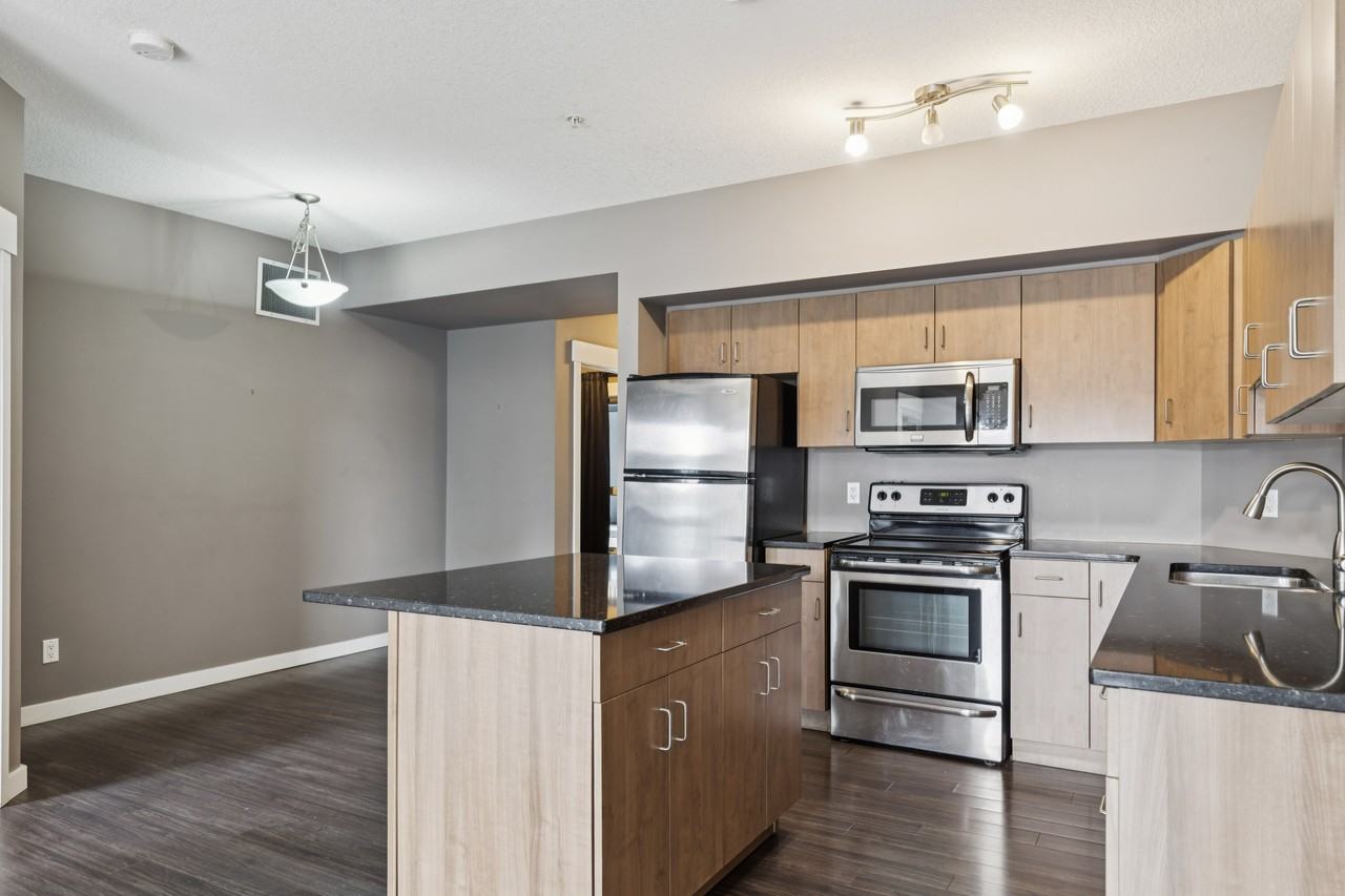 Maxx Urban Living - Photo 4 of 15