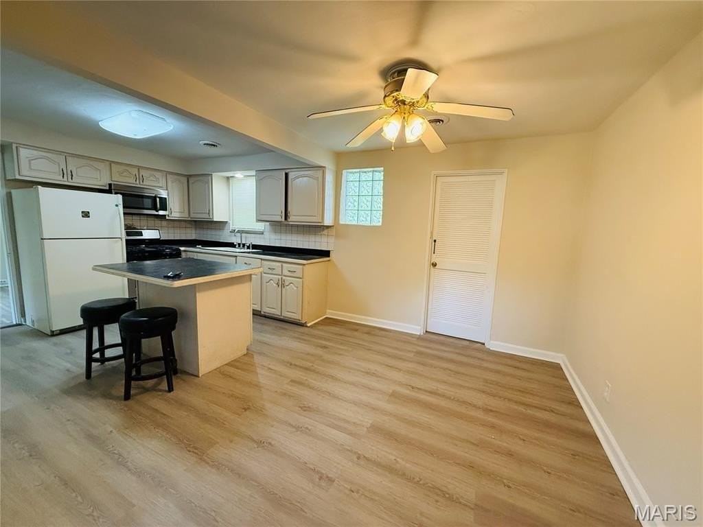 544 Thurston Ave - Photo 6 of 22