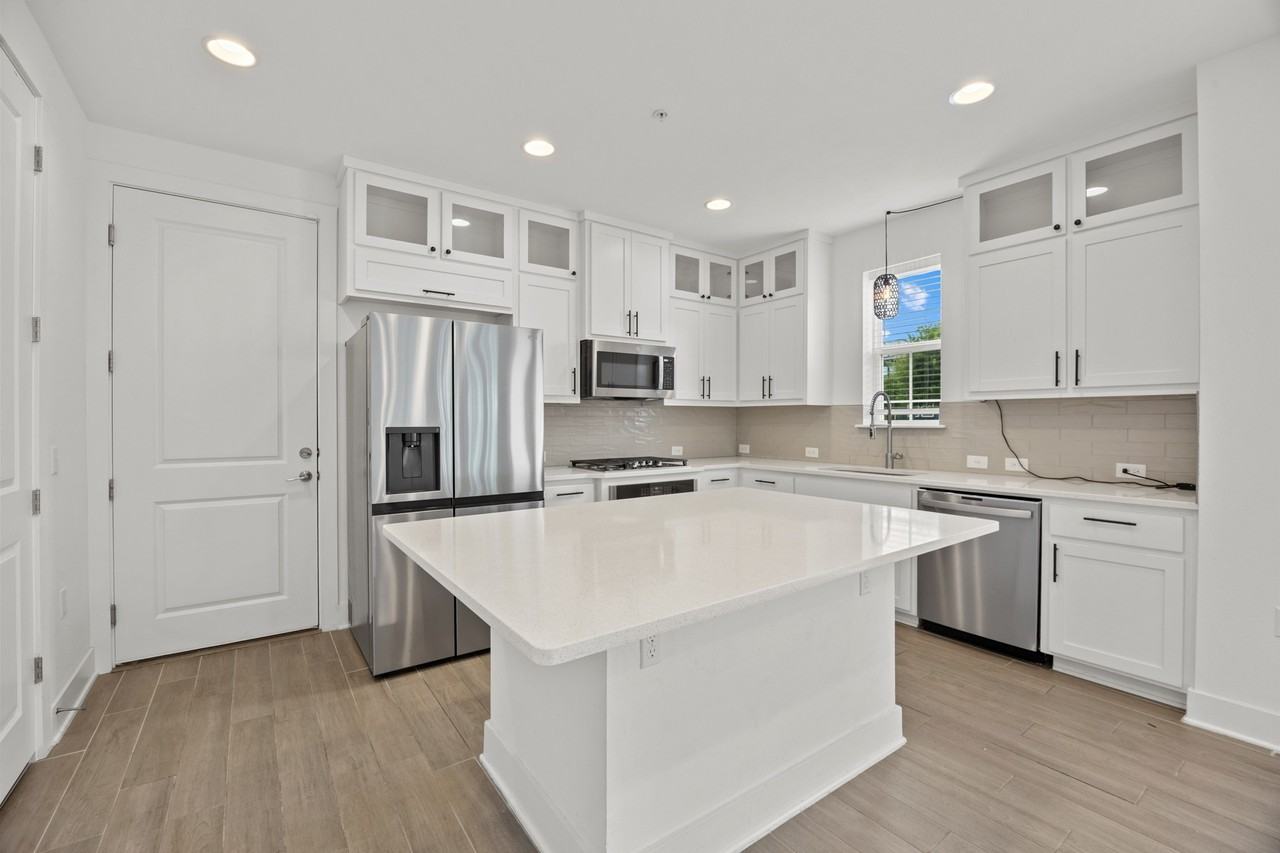 4412 Tilley St #E - Photo 6 of 36