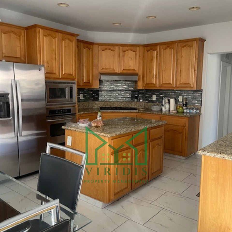 10702 Villa Hermosa Dr #1 - Photo 3 of 13