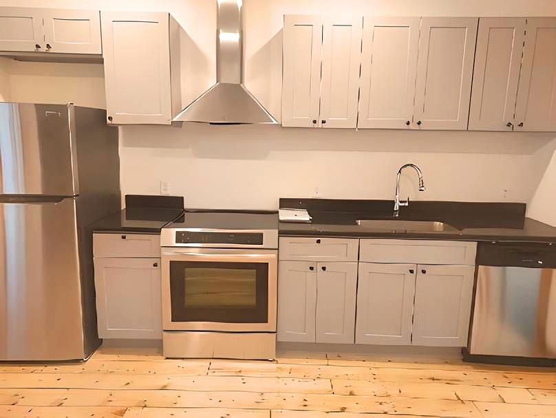 257 3rd St Apt 3r #3R - Photo 2 of 10