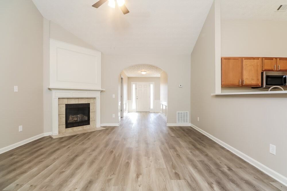 3116 Baywood Ct - Photo 3 of 16