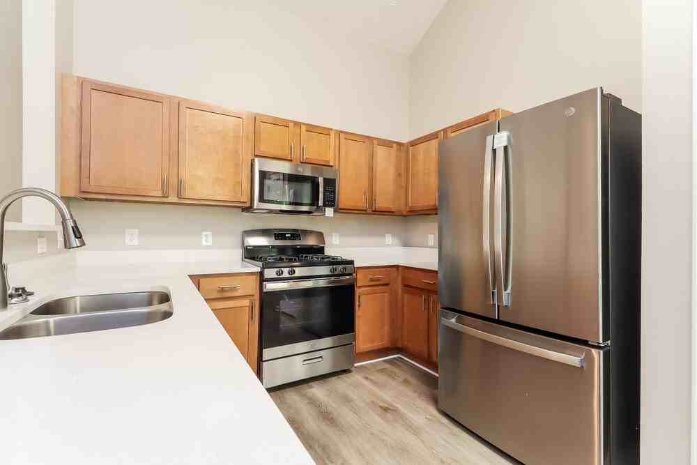 3116 Baywood Ct - Photo 6 of 16