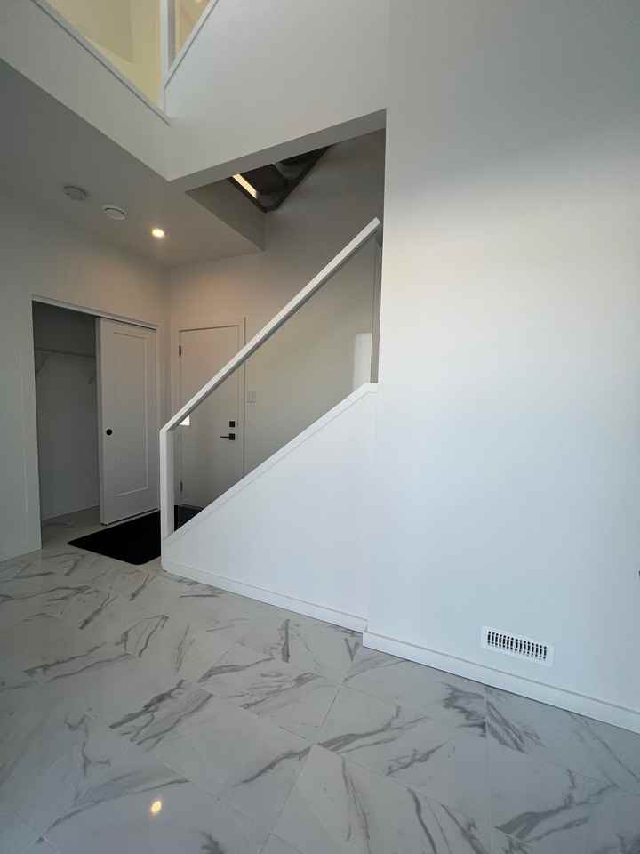 #55 5 Rondeau Dr - Photo 4 of 30