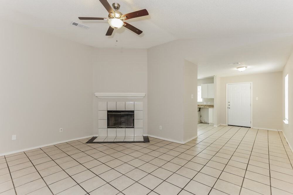 4530 Lizzy Dr - Photo 4 of 16