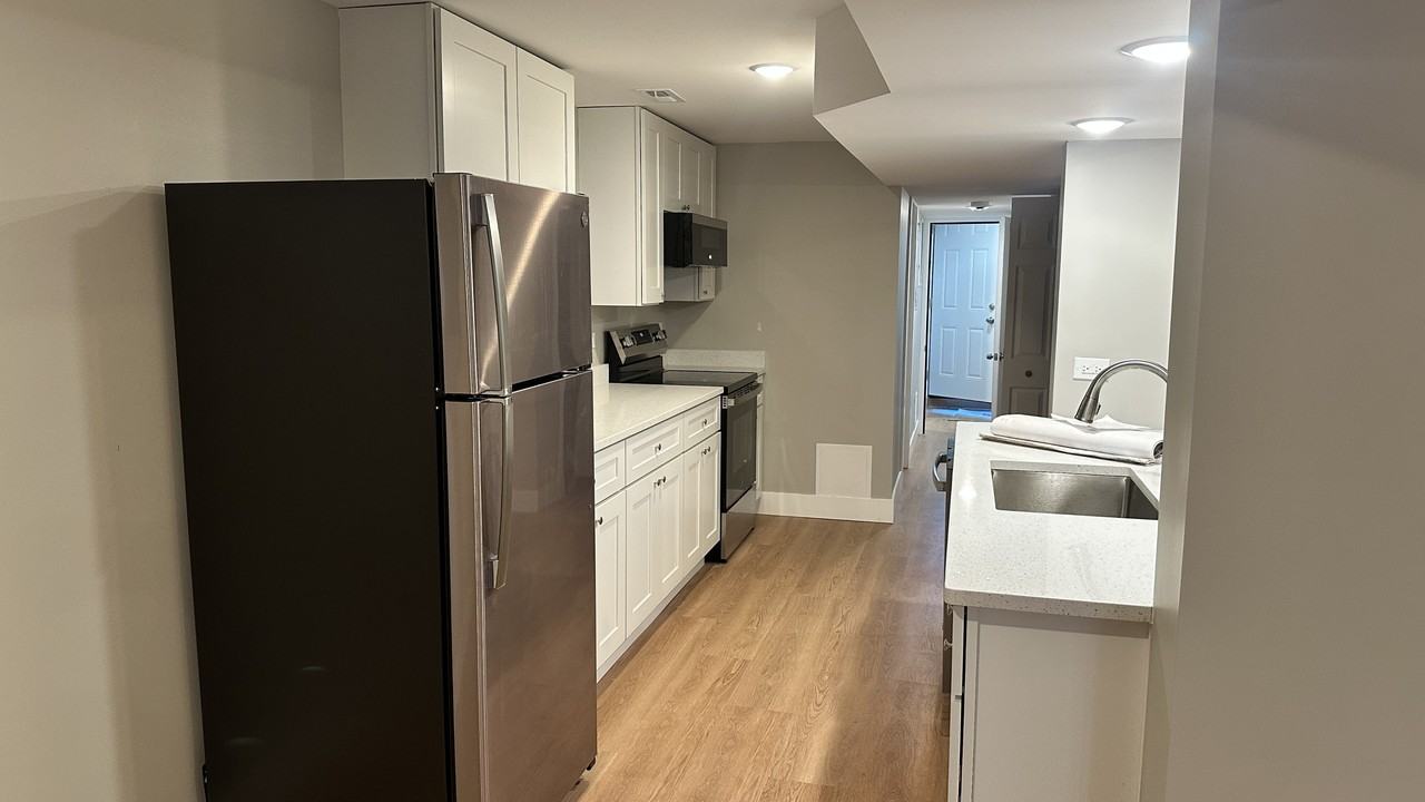 1429 N Fairfield Ave #G - Photo 4 of 21