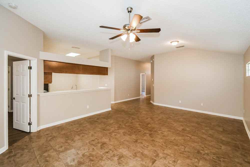1141 Brookwood Bluff Rd E - Photo 7 of 16