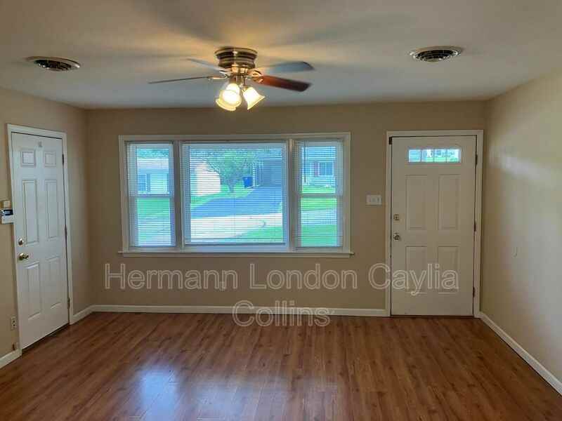 9463 Margo Ann Ln - Photo 2 of 14