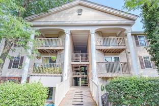 725 Ridgeside Dr #H - Photo 1 of 1