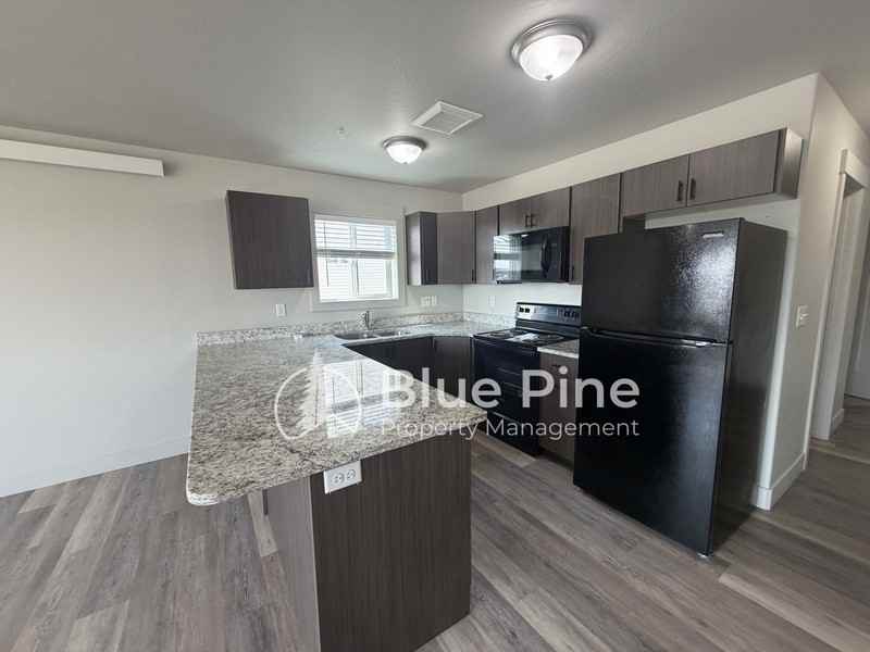 6255 N Freedom Rd #3 - Photo 4 of 14