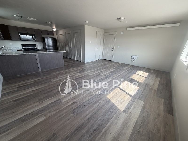 6255 N Freedom Rd #3 - Photo 5 of 14