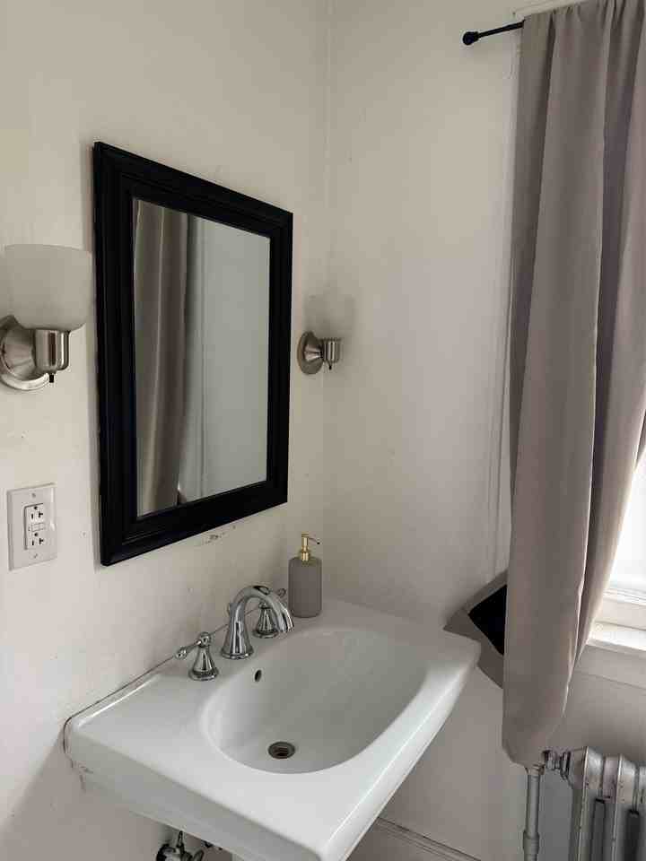 1401 Mather Ave #1 - Photo 3 of 9
