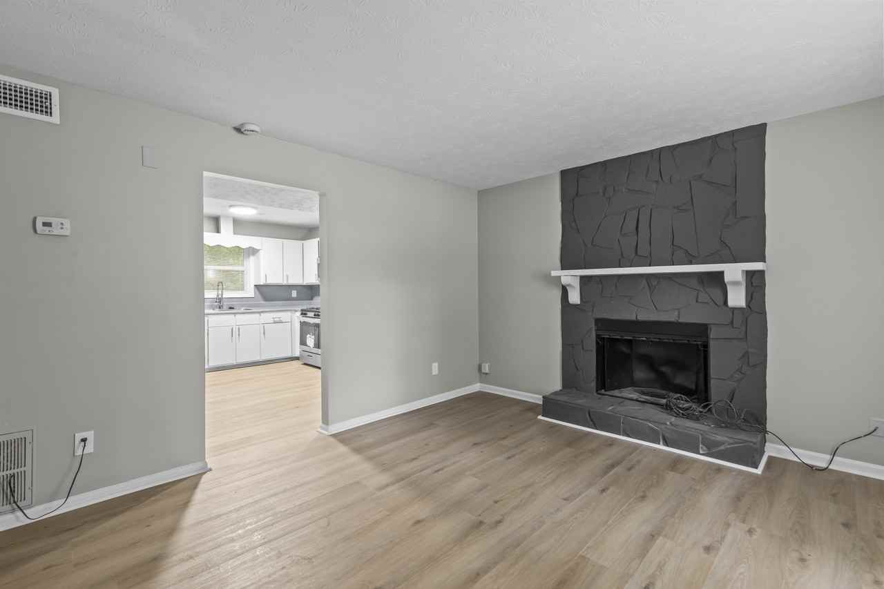 1227 Creek Forest Ct Nw #1 - Photo 3 of 22