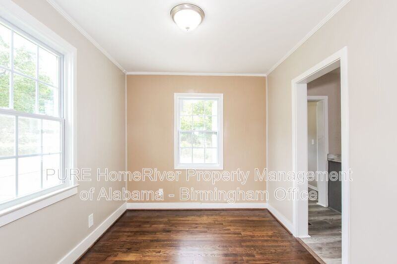 208 22nd St Sw - Photo 4 of 22