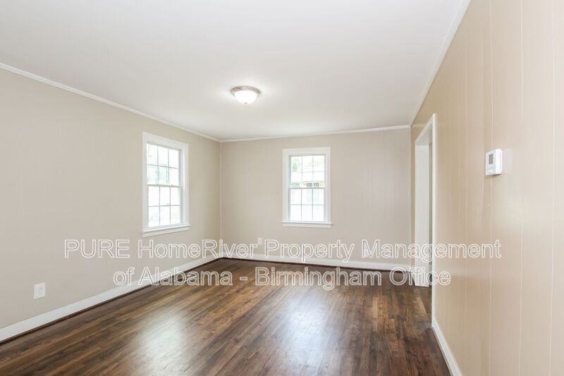 208 22nd St Sw - Photo 5 of 22