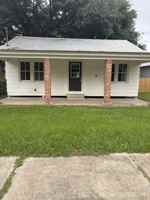 featured image of 446 Carver St #1