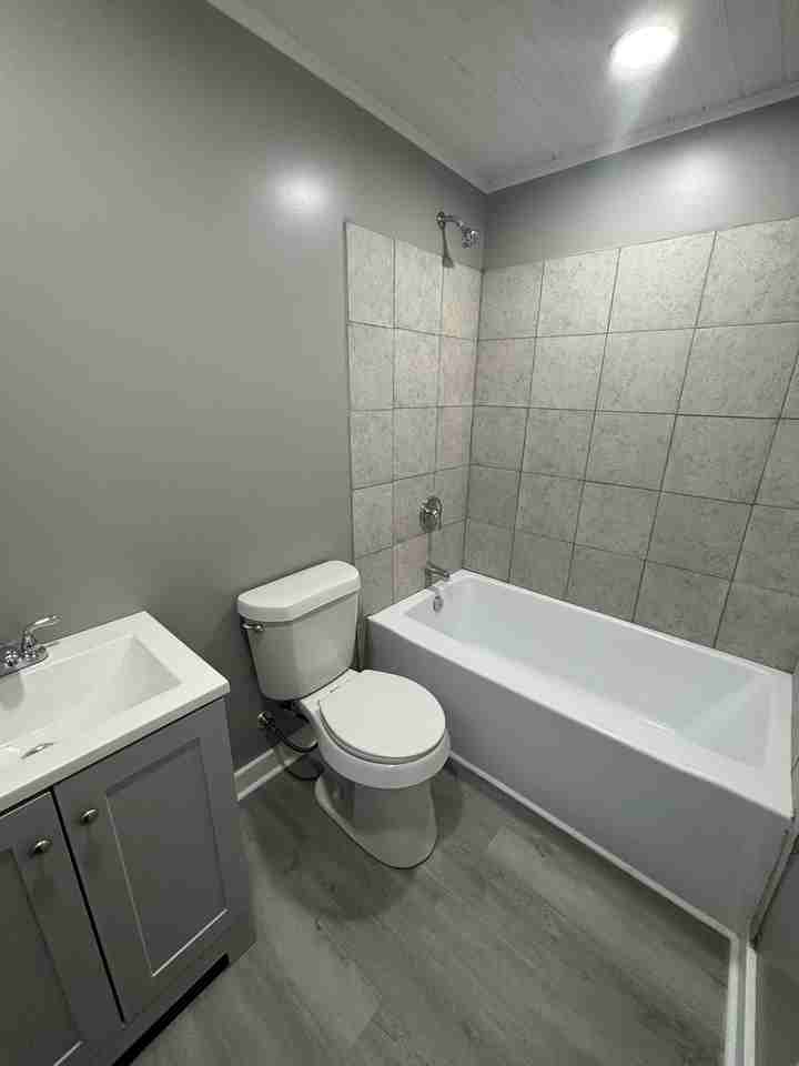 446 Carver St #1 - Photo 6 of 7