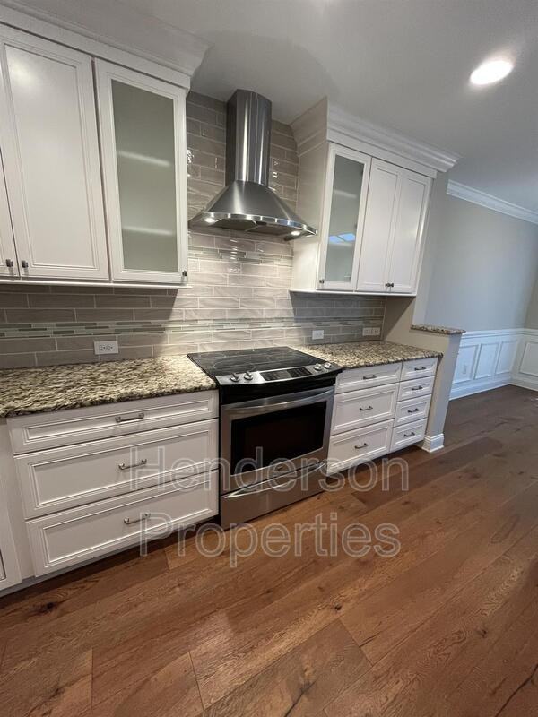 9330 Timothy Ct - Photo 4 of 16