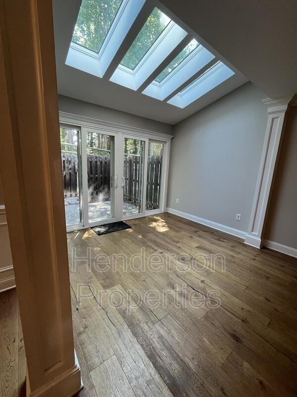 9330 Timothy Ct - Photo 6 of 16