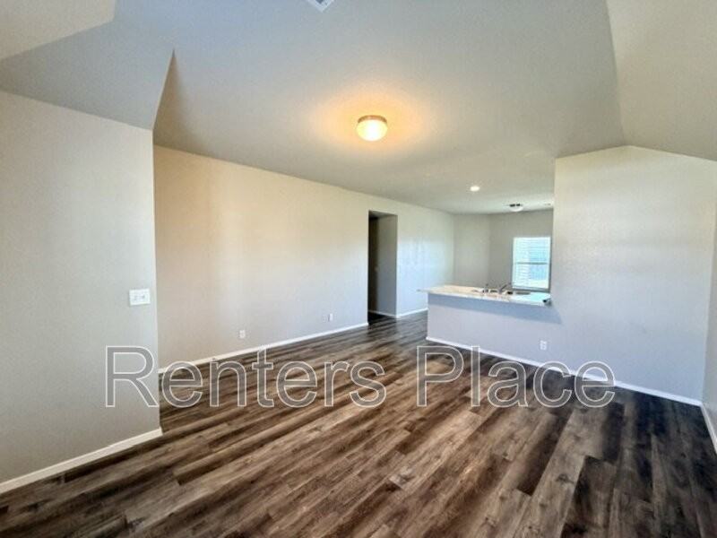 11385 S 234th East Ave - Photo 2 of 16