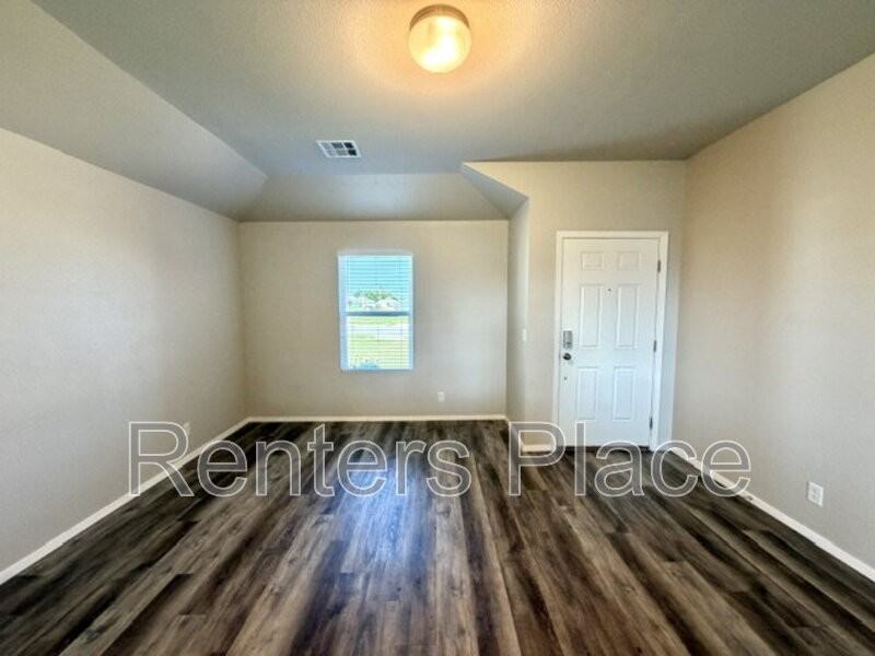 11385 S 234th East Ave - Photo 3 of 16