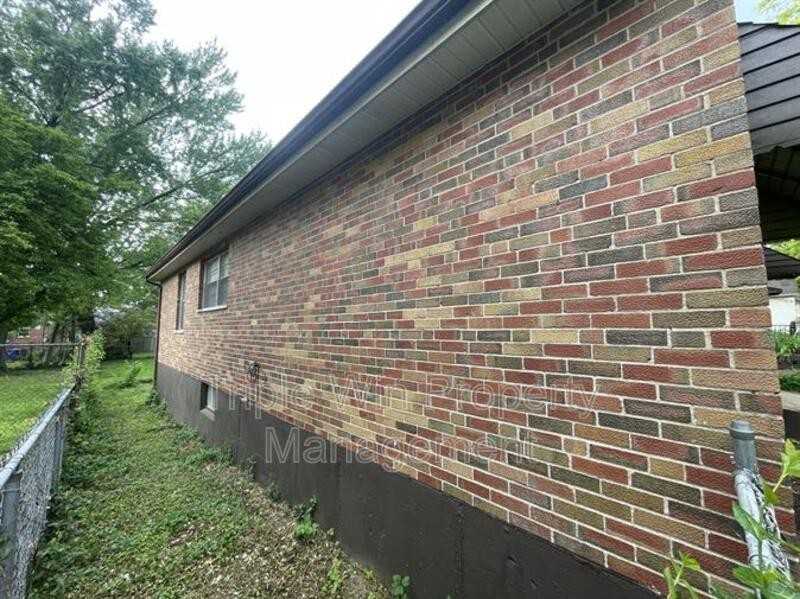 6918 Etzel Ave - Photo 3 of 34