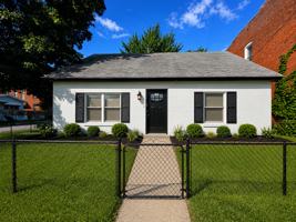 featured image of 400 W Courtois St #1