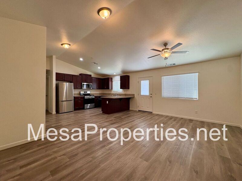 9550 Tamarisk Ave #127 - Photo 3 of 38
