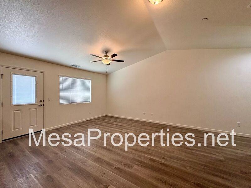 9550 Tamarisk Ave #127 - Photo 4 of 38