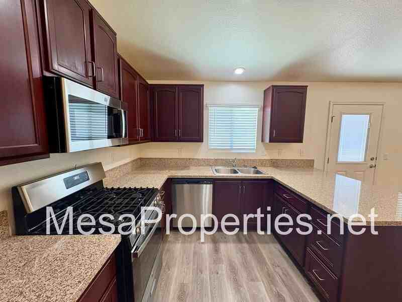 9550 Tamarisk Ave #127 - Photo 6 of 38