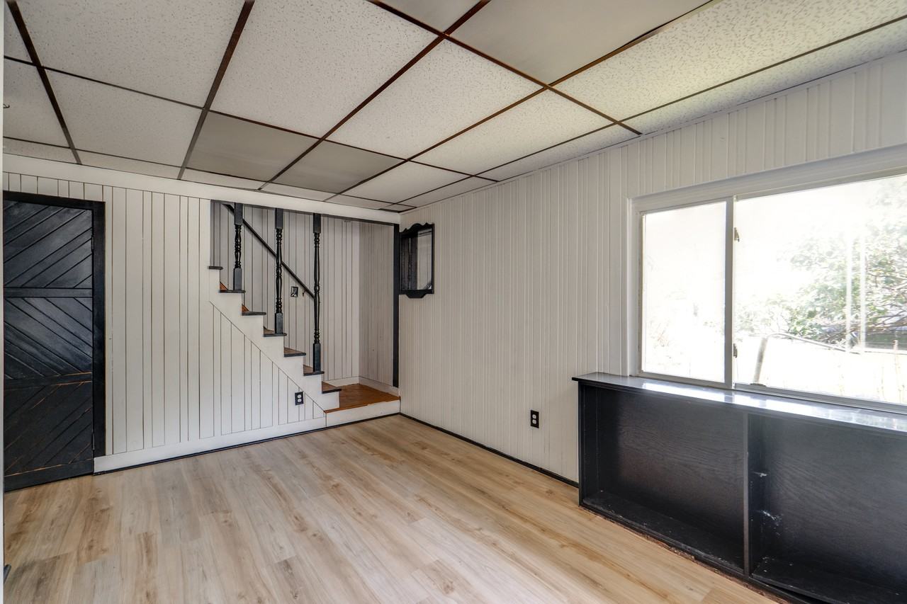 12512 Mcgowan Ave #1 - Photo 3 of 11