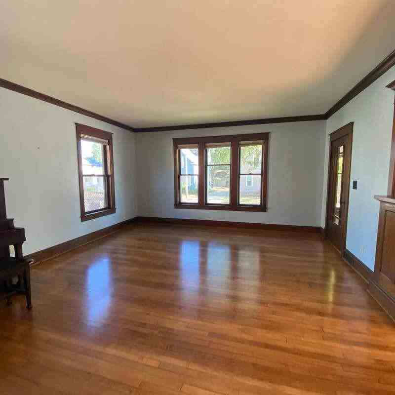 1009 N Oneida St - Photo 6 of 16